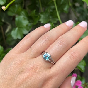 Natural Blue Topaz Ring in Solid 925 Sterling Silver 1.6ct Natural Stone Cushion Cut Ring November Birthstone Dainty Jewelry Gift
