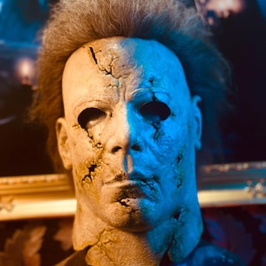 Trick Or Treat Studios Rehauled Rob Zombies Halloween Michael Myers decayed Mask