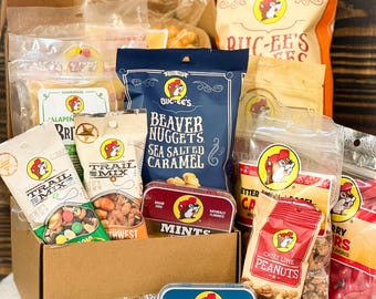 Buc-ee's Gift Box, Buc-ee's Snack Box, Mother's Day Gift: Assorted Nuggets, Nuts, Candy, Jerky