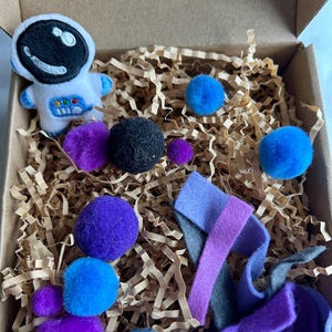 Hedgehog Toys, Hedgie Dig Box, Astronaut Toy Box,  Astronaut Galaxy Small Pet Enrichment Toys for Small Pets, Lizards, Hamsters, Chinchillas