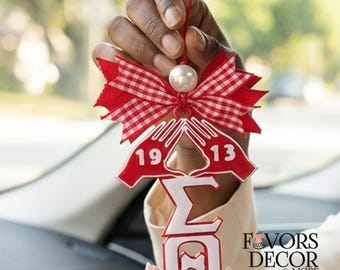 Delta Sigma Theta Car Charm, Rearview Mirror Charm, Car Tassel, Sorority Ornament, Bag Charm, Pyramid Hands, Stocking Stuffer