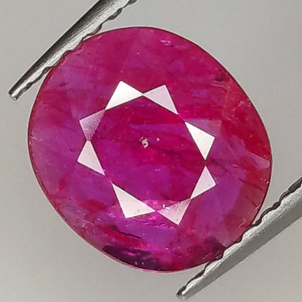 Dreamy 1.29CT Purple Ruby Oval Cut | 8.59x7.48x1.93mm | Premium Gem | Ideal for Unique Jewelry Creations | Radiant Glow & Unmatched Elegance