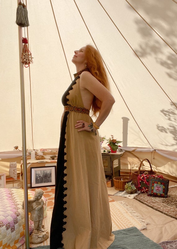 Rare Early 1970s Black Label Tapestry Halter Neck Bac… Gem