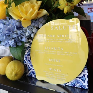 Enseigne de menu élégante en acrylique pour bar | Tableau de menu de mariage personnalisé | Décoration fête de fiançailles citron