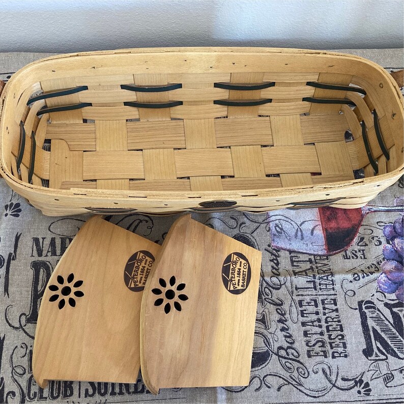 Peterborough Weaved White Ash and Leather Bread Basket With Matching Dividers or Trivets. This