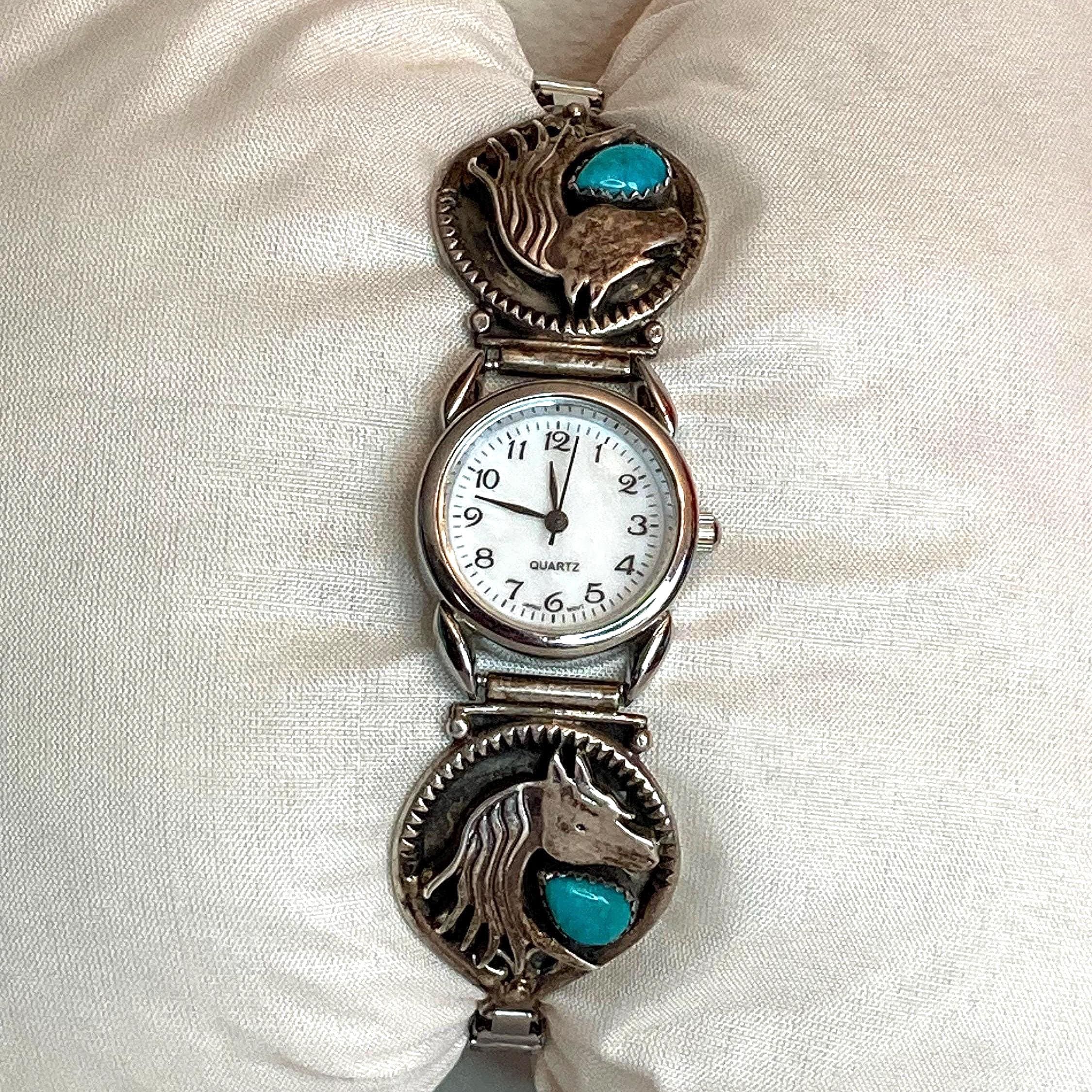 Montre Nadia Running Bear – Argent Sterling, Cadran Bleu Avec Perle Turquoise – Vintage 2000s
