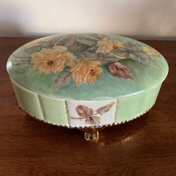 Large Vintage porcelain Royal Porzellan Bavaria Germany jewelry stash  box. High quality porcelain pale green with beautiful yellow roses.