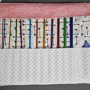 Patrón enrollable con ganchillo/aguja de tejer