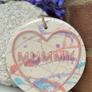 MUMMY Sweethearts-Love Hearts-Keepsake-Birthday Gifts for her-Pottery-Ceramics-Hanging Heart-Wall Decor-Mother-Mum-Love-Family