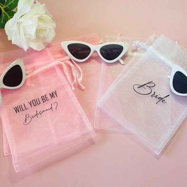 Cat Eye Sunglasses, Bachelorette Party Sunglasses, Bridal Shower Gift, Retro Sunglasses, Bridesmaid Gift, Personalized Retro Sunglasses,