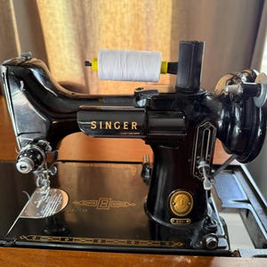 Horizontal Thread Spool Holder for Singer Featherweight 221/222