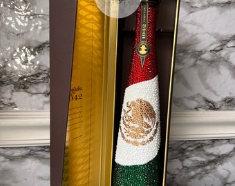 Bedazzled Mexico Tequila Bottle 1942 (EMPTY), Mexico Flag Bottle, Mexico Flag, Decor Bar, Becantler Bottle, Blinged out Bottle