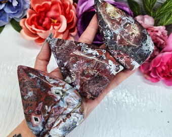 Mexican Crazy Lace Agate Red Teardrop Freeform Flame Optimism Self-Confidence Stone Crystal Natural High Quality