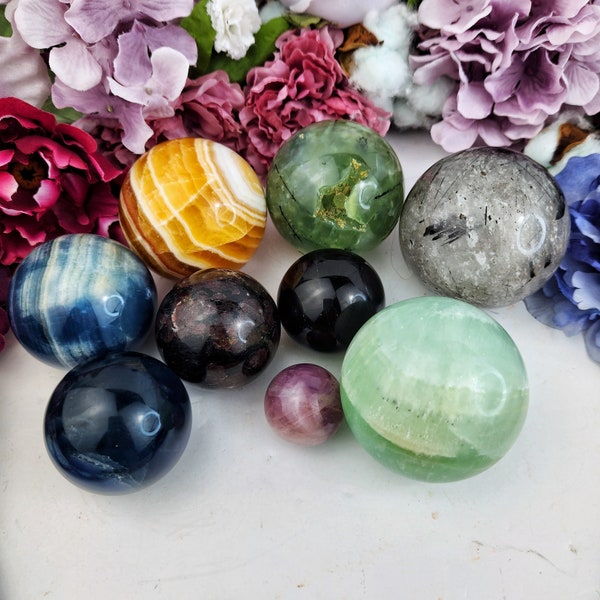 Sphere YOU PICK Blue Calcite Onyx Prehnite Epidote Garnet Astrophyllite Caribbean Rainbow Obsidian Lavendar Quartz Crystal Divination Ball