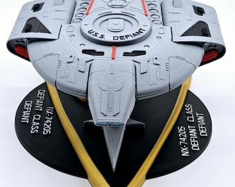3D gedrucktes Sci-Fi Raumschiffmodell - USS Defiant NX-74205 inspiriertes Ausstellungsschiff für Sammler & Fans