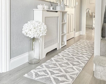 Grey White Geometric Runner Rug Scandi Aztec Bedroom Living Area Rugs Soft Boucle Shaggy Mat