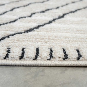 Alfombra bereber marroquí suave y acogedora, alfombra grande para sala de estar, alfombra larga para pasillo, alfombras geométricas aztecas negras y Beige imagen 6