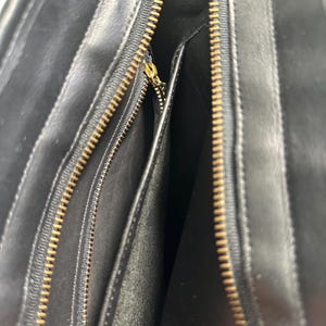 Vintage Coach Brighton Black Leather Crossbody Bag Adjustable Strap ~ Medium ~ USA ~ Excellent Vintage Condition image 14