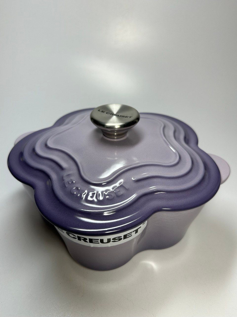 Le Creuset Cast Iron Flower Cocotte Fleur Pot Dutch Oven Blue Bell