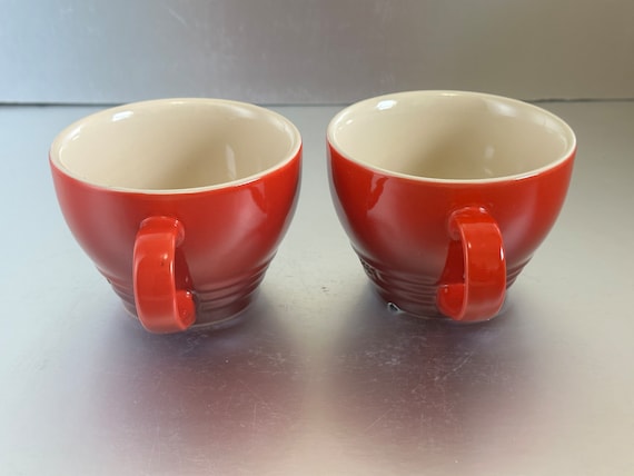 Le Creuset Giant Cappuccino Mugs Bistro Mugs Cerise Red Set of 2 NWT 