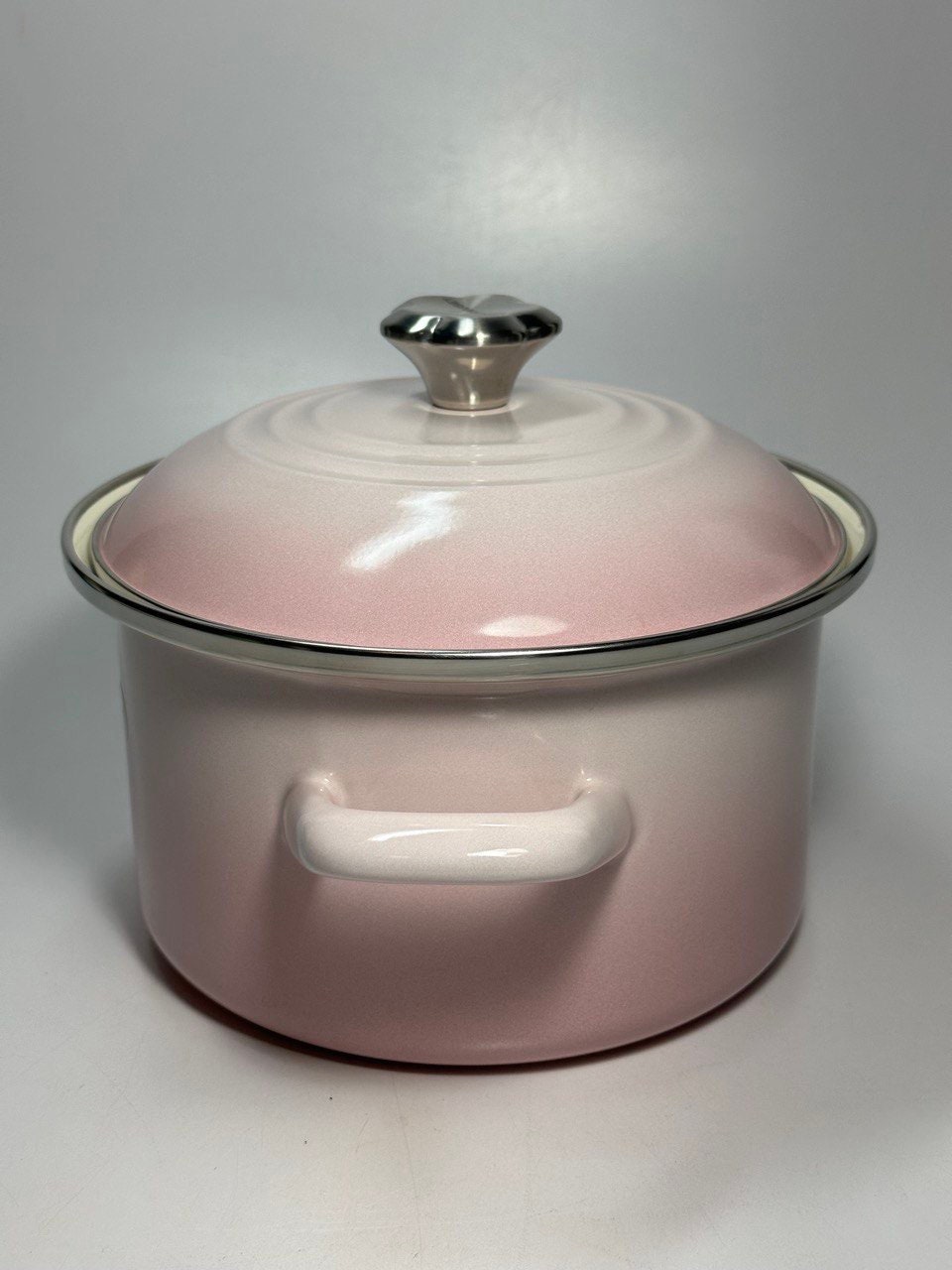 Dutch Oven Pot with Lid, Enameled Cast Iron Coated Deep 6QT, Pink