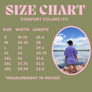 Op de afbeelding: Maattabel voor een T-shirt met afmetingen in inches. De tabel toont de breedte en lengte van het T-shirt in inches voor de maten S, M, L, XL, 2XL, 3XL en 4XL. De tekst "COMFORT COLORS 1717" staat bovenaan de tabel. De tekst "*MEASUREMENT IN INCHES" staat onderaan de tabel.
