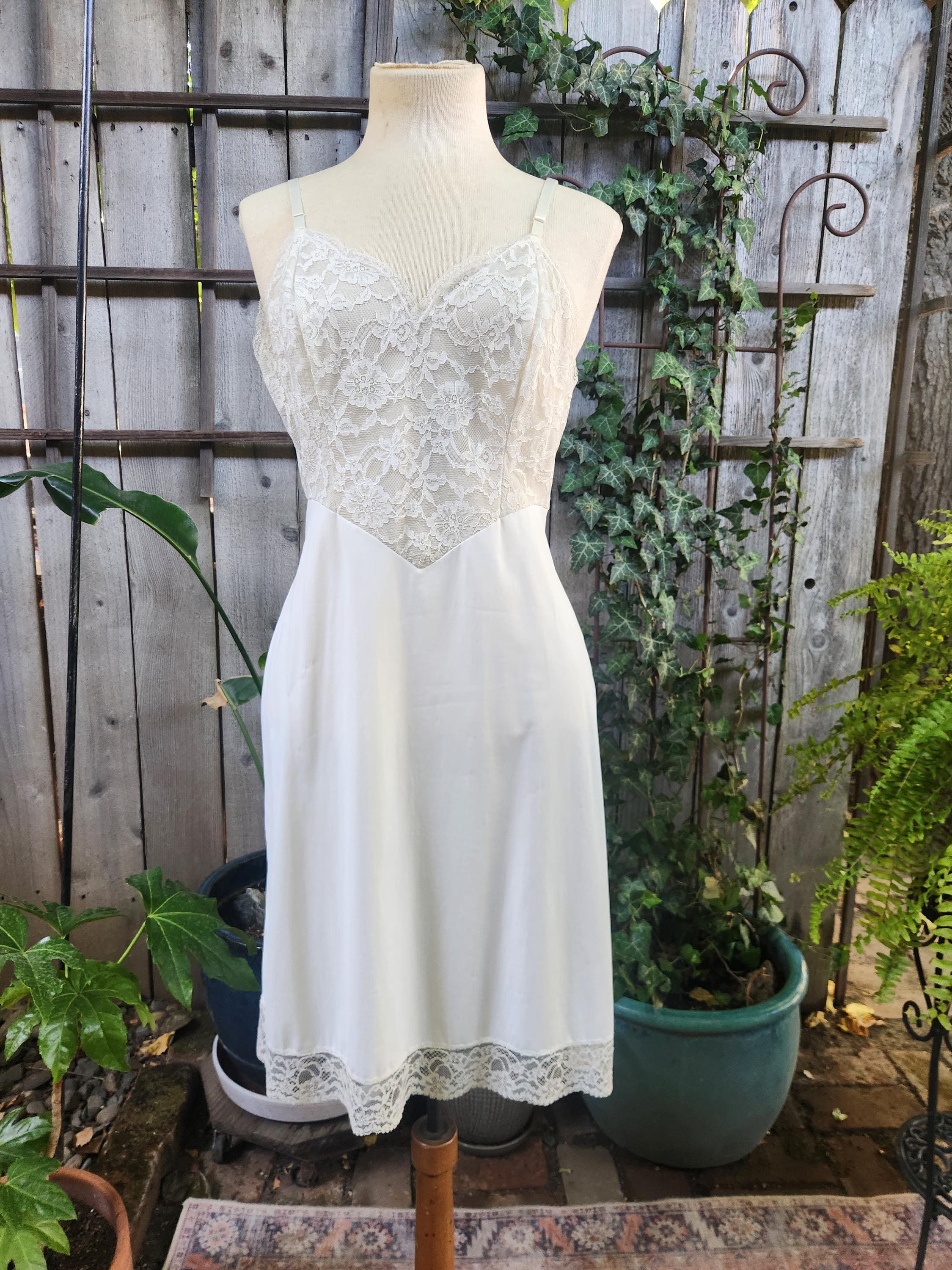 下着・アンダーウェア 1940s White Slip Dress 下着・アンダーウェア 1940s White Slip Dress 1940s Lace Slip