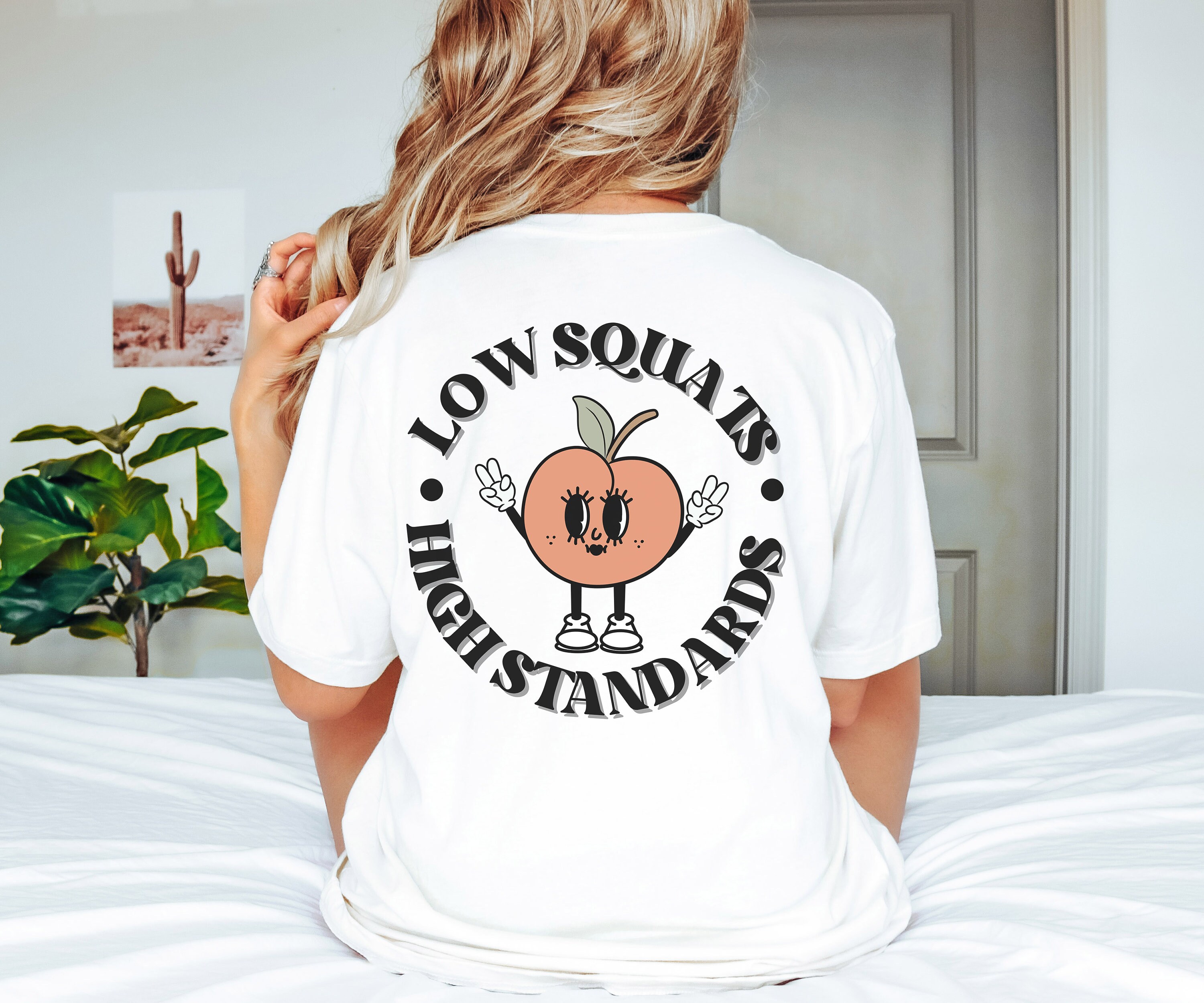 girls lifting shirt