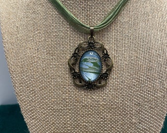 Blue Pendant, Green Pendant,Paint Pour Jewelry,One of a Kind, Pendant Necklace, Acrylic Skin Jewelry,Antique Brass Pendant,Victorian Pendant