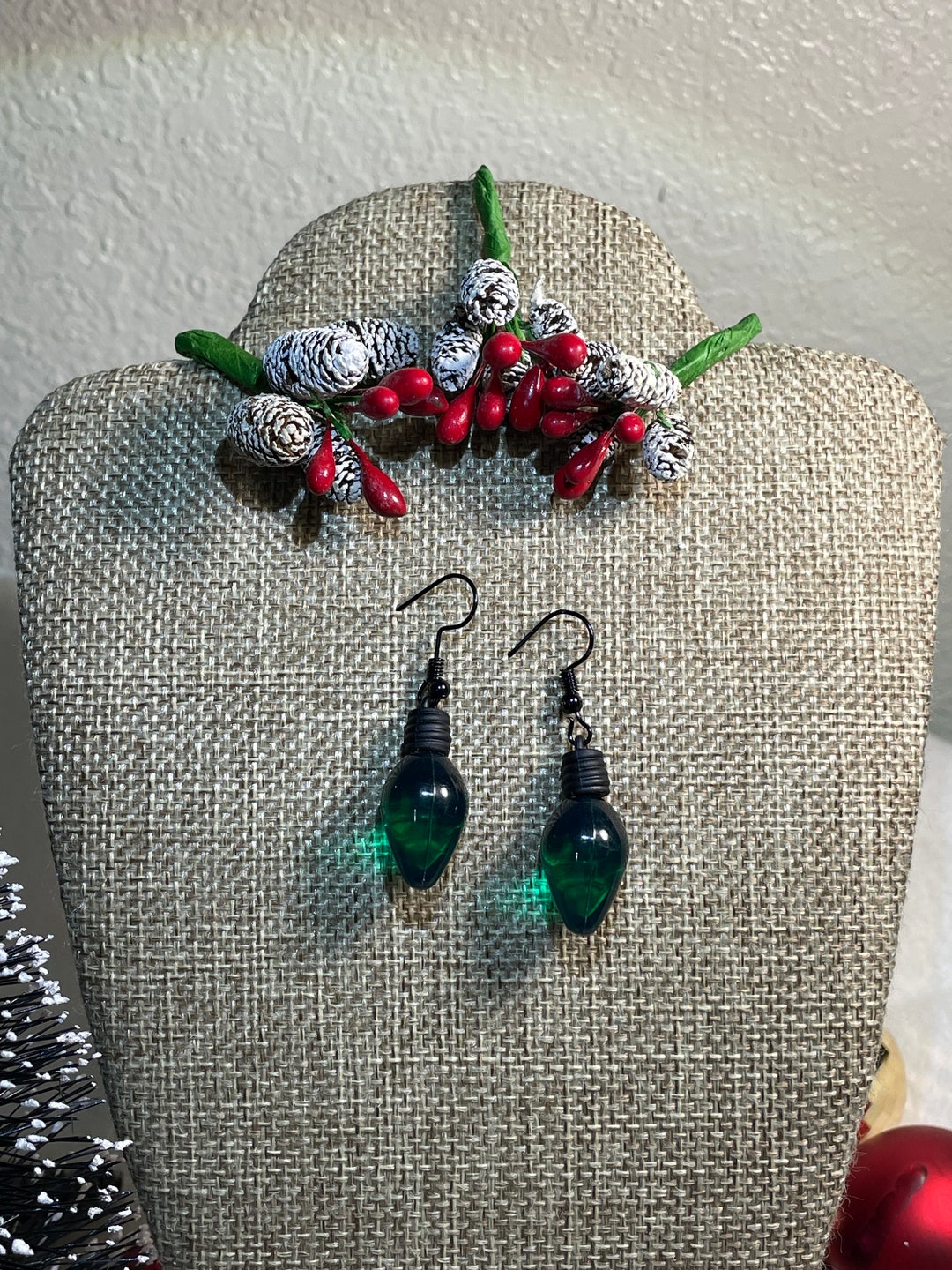 Green Christmas Light Bulb Earrings Christmas Party Jewelry Etsy