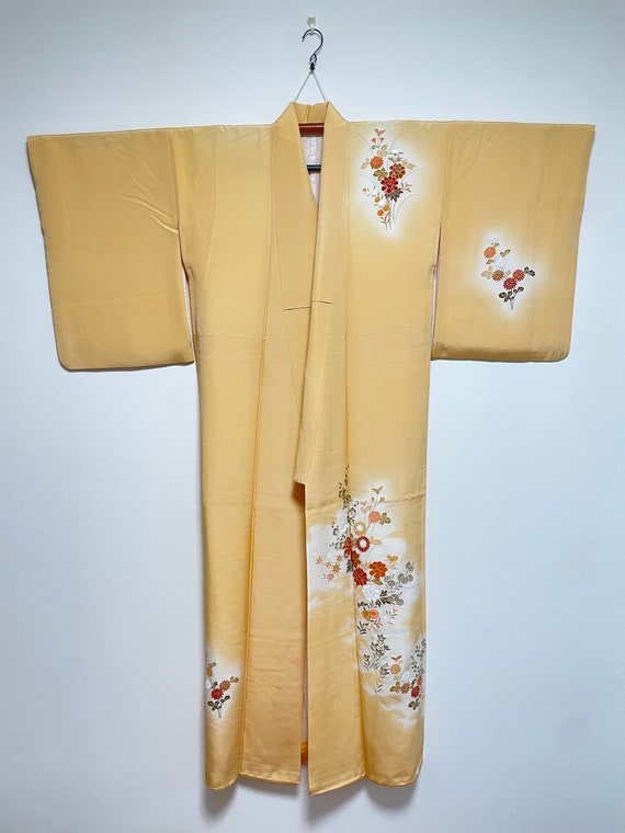 Vintage Kimono from Japan - Houmongi / Beige - image 1