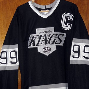 RARE LOS ANGELES KINGS. Jersey Vintage CCM.52 W/Fight Strap Authentic NHL  Read.
