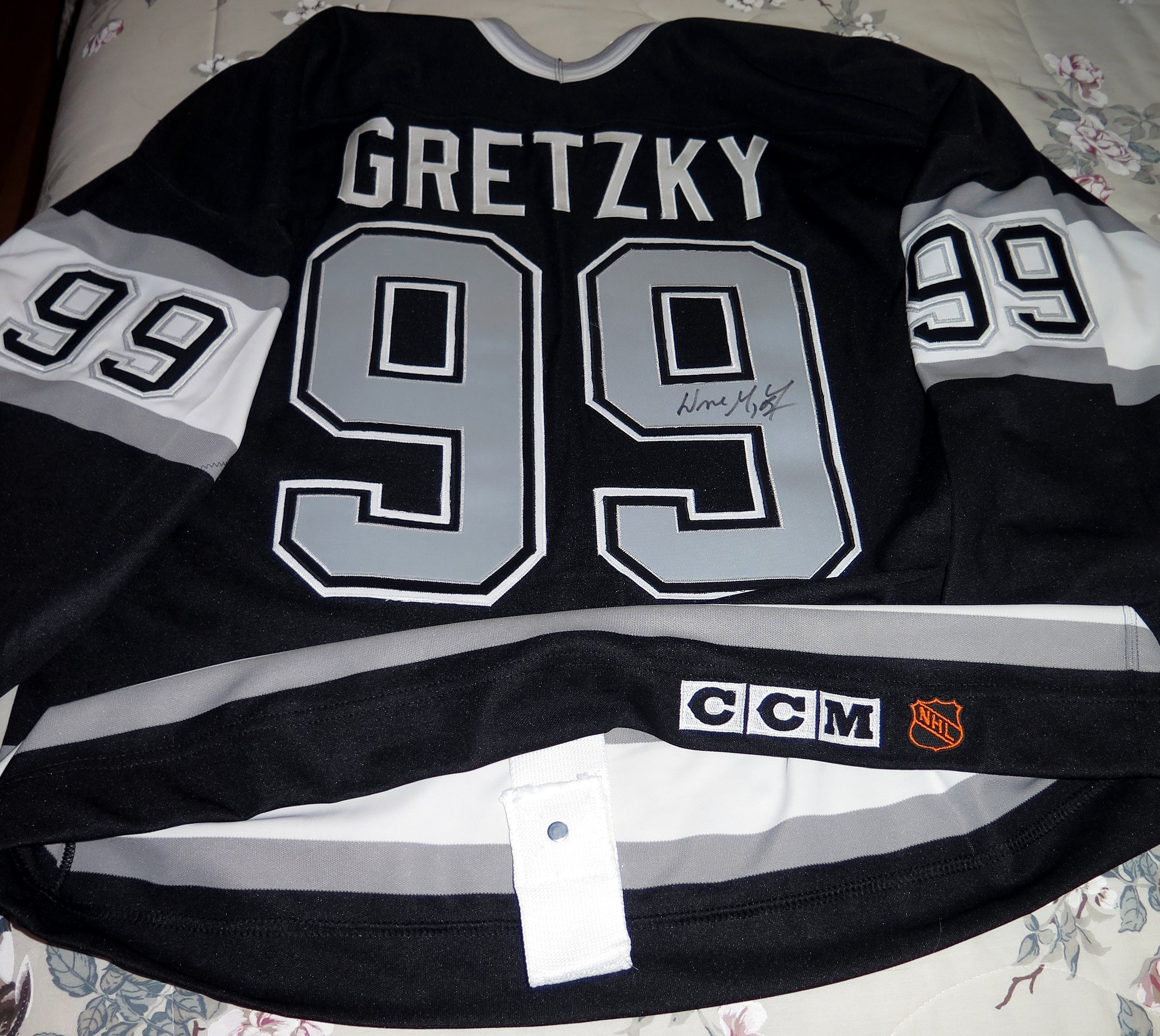  Youth 99 Gretzky Hockey Jersey 1991 Team Canada Ice Hockey  Jersey Stitched : Clothing, Shoes & Jewelry