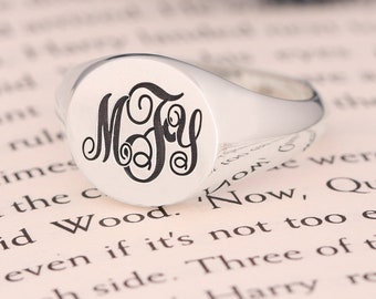 Personalized Silver Signet Ring, Custom Monogram Ring, Engraved Initials Ring, Family Crest Jewelry, Classic Signet Ring for Men Women