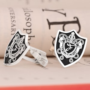 Handmade Heraldic Arm Cufflinks - Custom Family Emblem Design - Sophisticated Wedding Party Favor - Exclusive Men&#39;s Gift