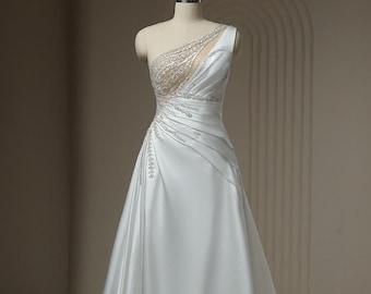 Custom wedding dress design service,fairytale, fantasy, historical, boho, and any simple or unique bridal gowns, expert in cottagecore