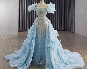 Abito da sposa da principessa color azzurro ghiaccio – Abito da sposa a spalle scoperte con ricami floreali – Ispirato a Cenerentola