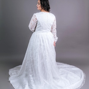 Wedding Gown Long Sleeves Dress Plus Size Lace V-neckline Wedding Gown Customade Affordable Ballgown Wedding Dress Discount Wedding Dress