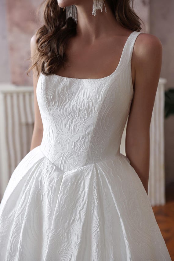 open lace back dress Elodie