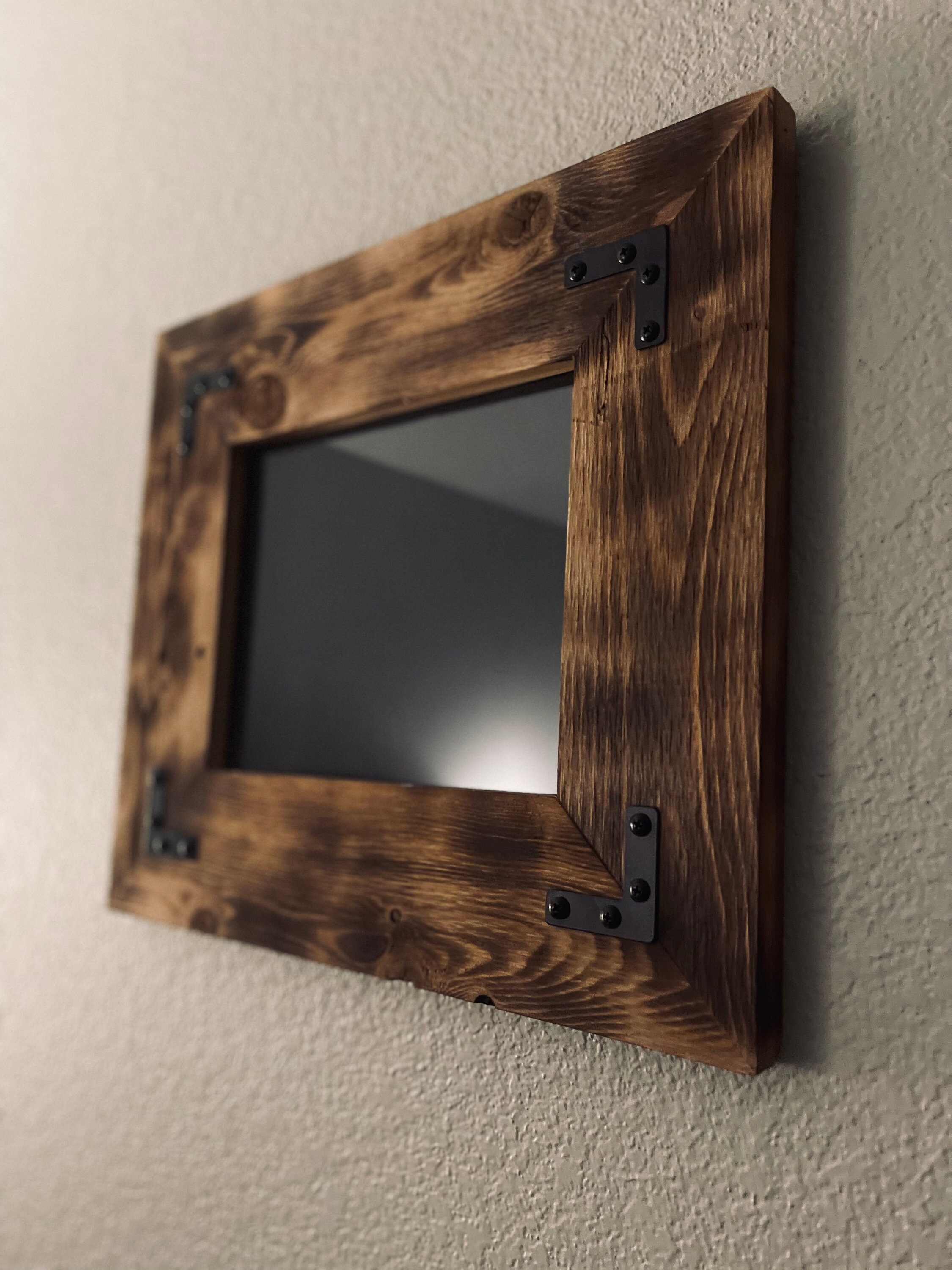 DIY picture frames with a burned wood finish - Green With Decor