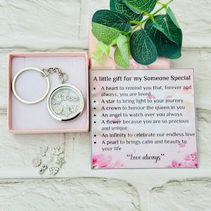Jemand Besonderes Geschenk Geburtstag Andenken Floating Charms Locket Keychain, Geschenk für Sie - Weihnachtsgeschenke, Muttertagsgeschenk