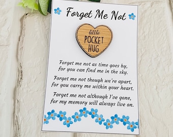 Abrazo de bolsillo "No me olvides", pensando en ti, abrazo de buzón, te extraño, recuerdo sentimental, regalo de condolencia, tarjeta de flor azul, pequeño abrazo de corazón