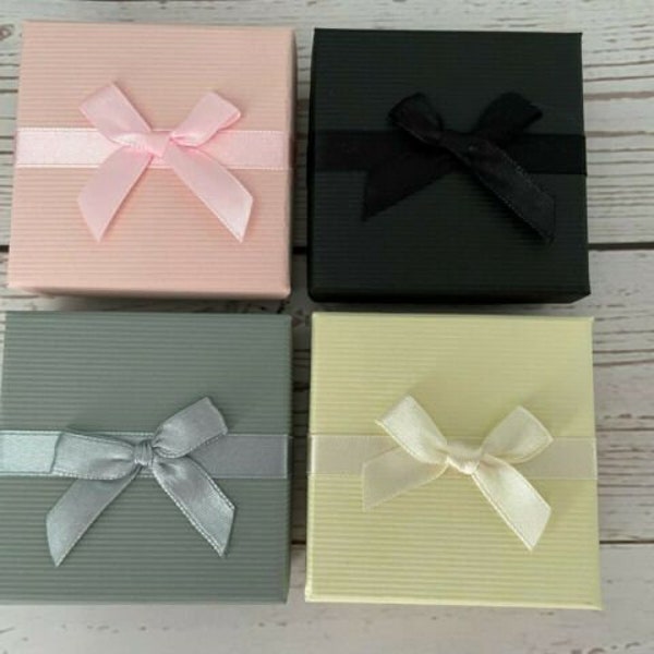 Small gift box, Jewellery Gift Box with Ribbon for Ring ,Earrings and Necklaces. Jewelry Present Gift Box Case. Gift Wrap. Jewellery Storage