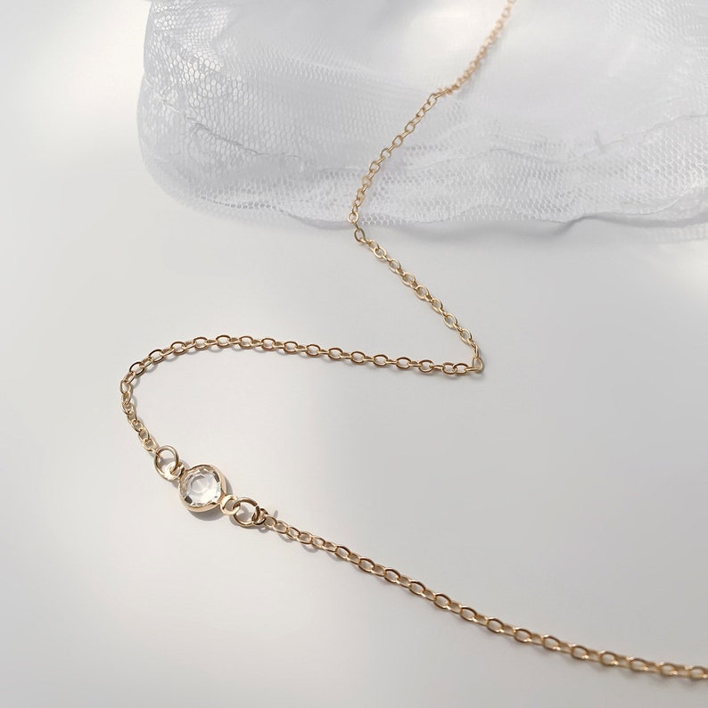 Simple Crystal Back Chain Crystal Body Chain Pearl Backdrop image 3
