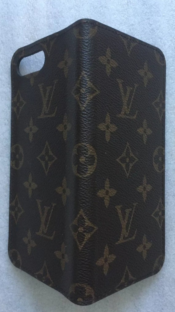 lv iphone 7 plus case