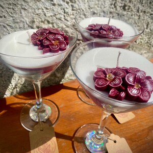 Lavendelmartinikaars – paarse cocktailkaars met bloem – geurende lavendelchampagne – vrouwelijk bardecor, spacadeau, cadeau vriend, mocktail