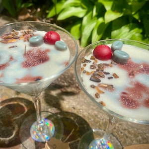 Espresso-martini-kaars – koffiecocktailkaars in martiniglas, karamel-espresso-geurende sojakaars, barwagendecor, cadeau voor koffieliefhebber
