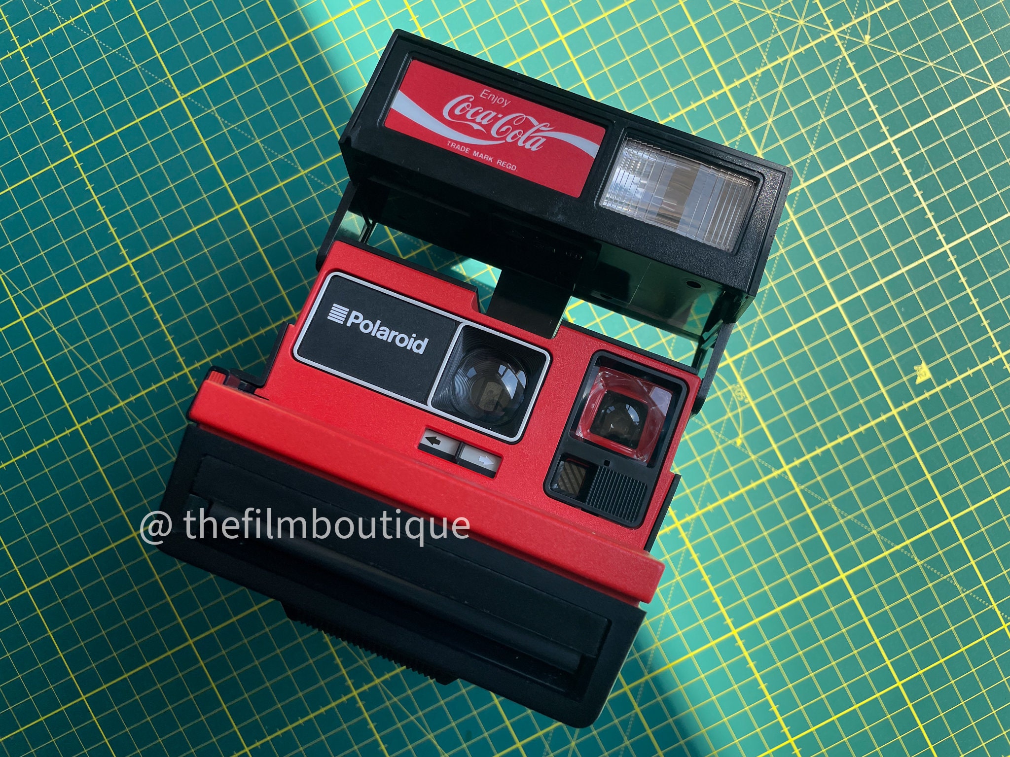 Polaroid one600 Rossa Special Edition Sofortbildkamera (Gebraucht) in Hüttwilen für CHF 80 – mit
