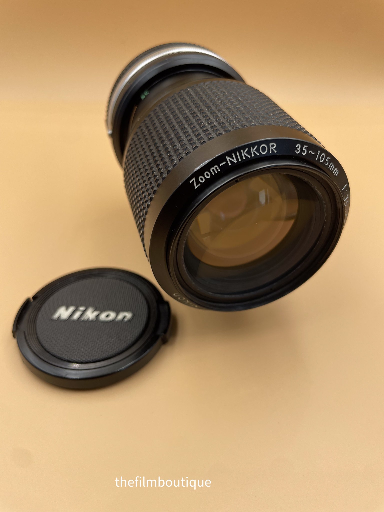 Reflex / Nikon F-401 + AF Nikkor 35-70 f3.3 MKI / Vintage