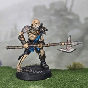 Skeleton soldier halberd Painted Miniature Dungeons & Dragons Pathfinder Fantasy Tabletop RPG Gaming 3D Printed Resin Model